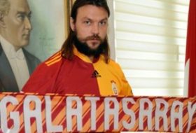 Ujfalusi artık Galatasaraylı